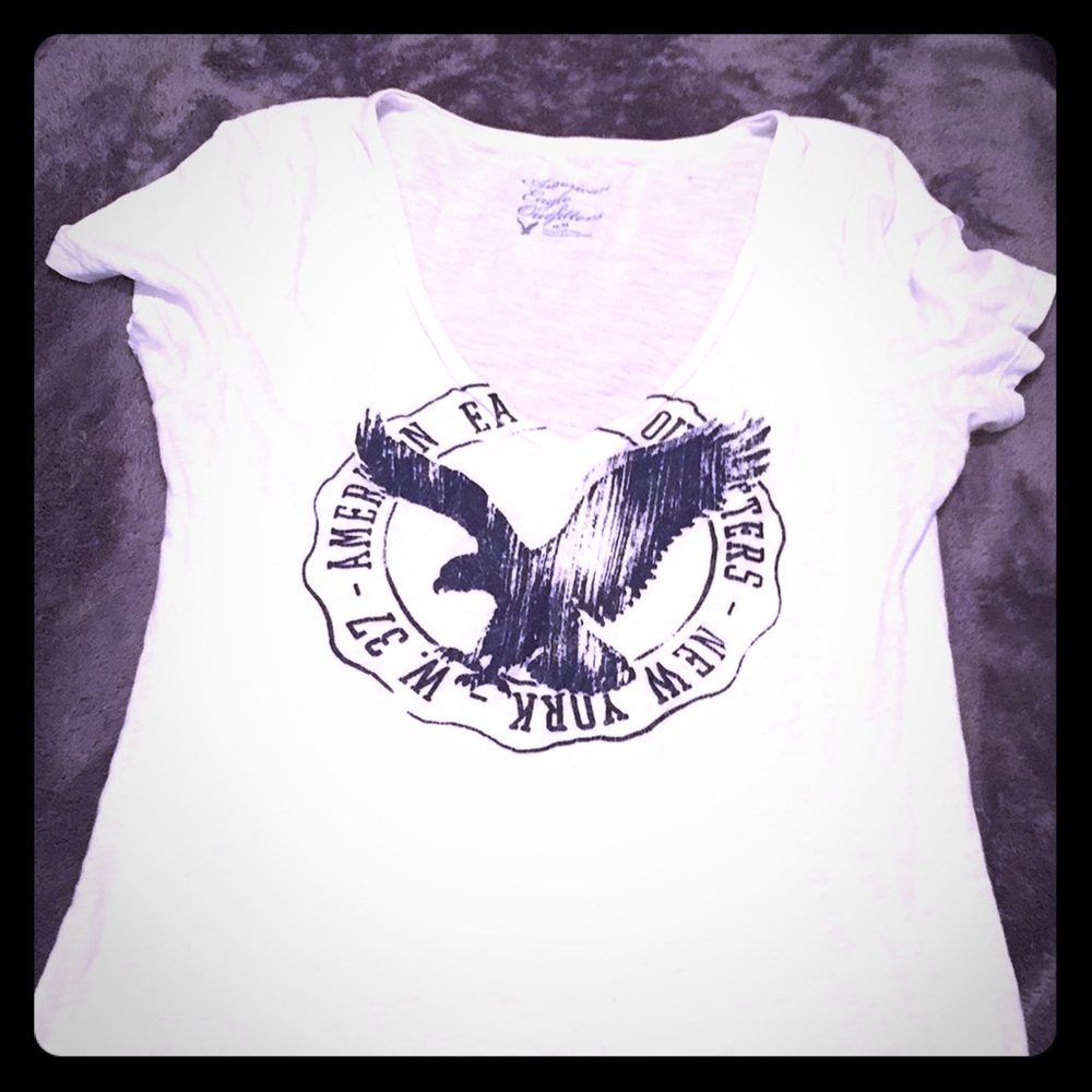 White and Navy blue AE tee